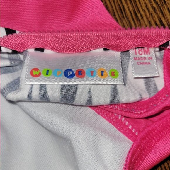 WIPPETTE Baby Girls Rashguard 50 UV Protection Zippered One-Piece Size 18M - Picture 3 of 3